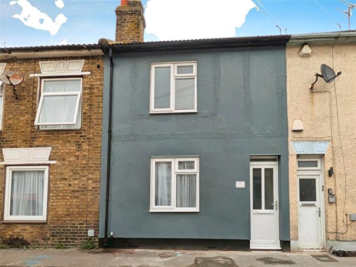 3 Bedroom Terraced House For Sale In Alma Street, Sheerness, Kent, ME12