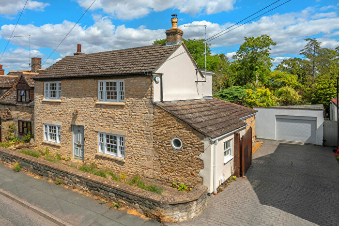 3 Bedroom Detached House For Sale In Eastgate, Deeping St James, Peterborough, PE6