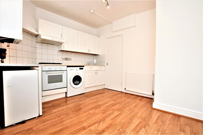 1 Bedroom Flat To Rent In Finchley Road, South Hampstead, NW3