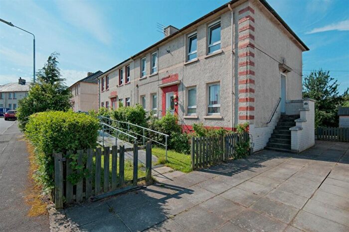 2 Bedroom Apartment For Sale In Fairhill Crescent, Hamilton, ML3