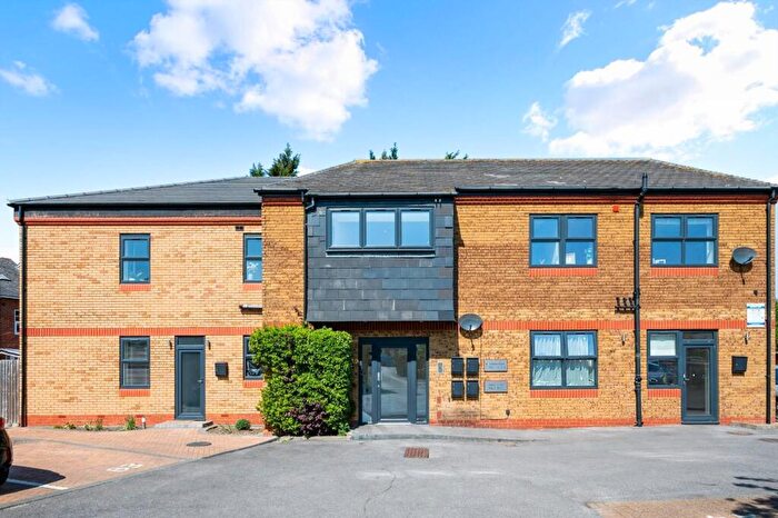 2 Bedroom Flat For Sale In Miles Road, Ophelia Court, KT19