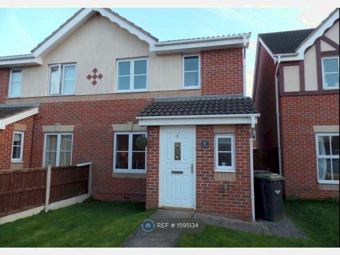 3 Bedroom Semi-Detached House To Rent In Ermine Court, Bracebridge Heath, Lincoln, LN4