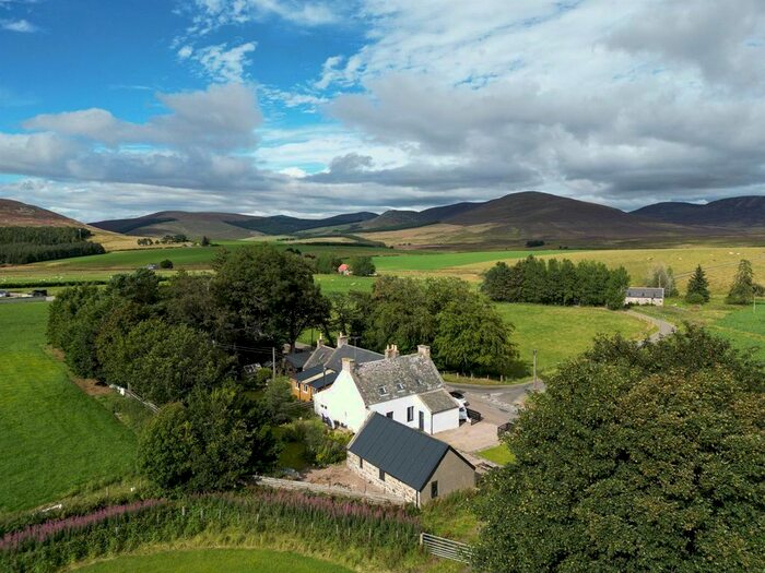 3 Bedroom Semi-Detached House For Sale In Chapeltown, Ballindalloch, AB37