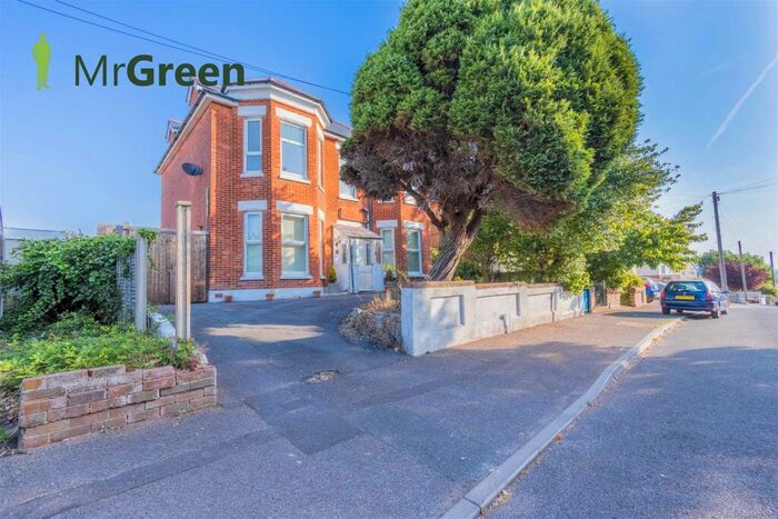 3 Bedroom Apartment To Rent In Alexandra Road, Southbourne, BH6