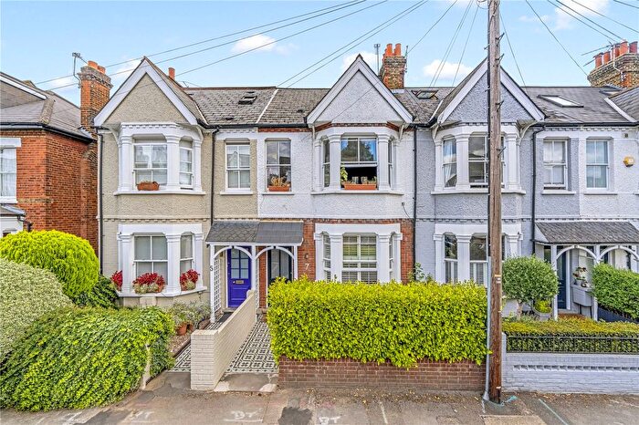 2 Bedroom Flat To Rent In Belgrade Road, Hampton, TW12