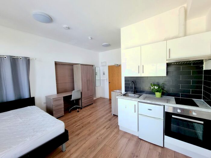 1 Bedroom Studio To Rent In Burnside Road, Becontree, Dagenham, RM8