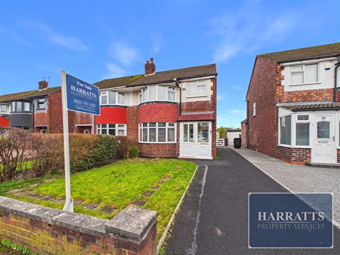 3 Bedroom Semi Detached House For Sale In Dovedale Road, Stockport, SK2