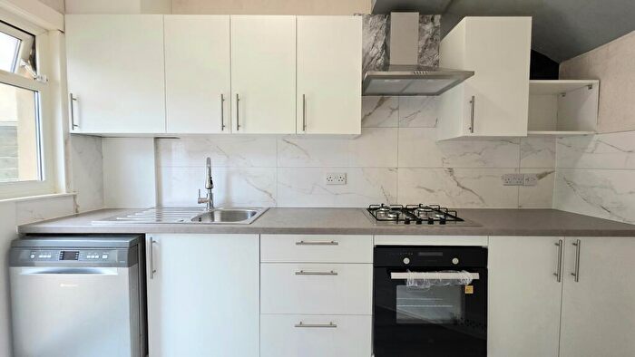 2 Bedroom Terraced House To Rent In Glebe Road, Gravesend, DA11