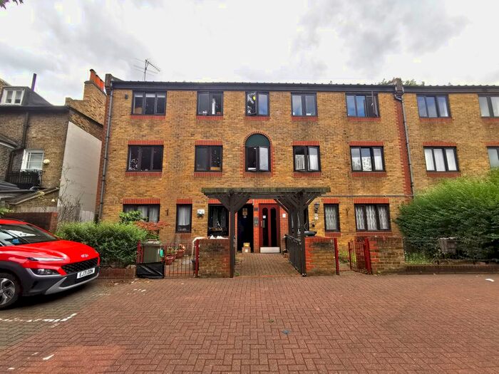 1 Bedroom Flat For Sale In Blair Close, Islington, N1