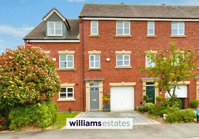 3 Bedroom Town House For Sale In Hafod Alyn, Mold, CH7