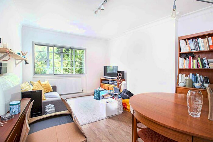 1 Bedroom Apartment To Rent In Harlynwood, Wyndham Road, SE5