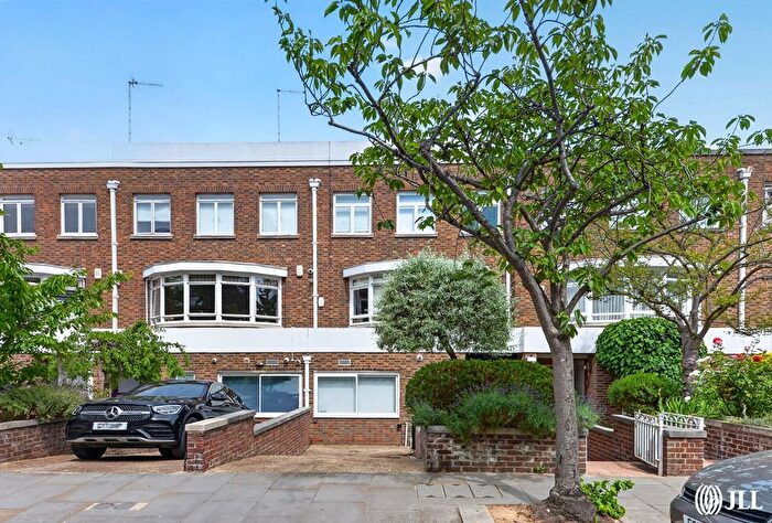 3 Bedroom Terraced House To Rent In Pembroke Gardens, London, W8