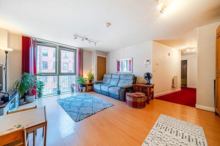 2 Bedroom Flat For Sale In Brook House, Derby, Derbyshire, DE1
