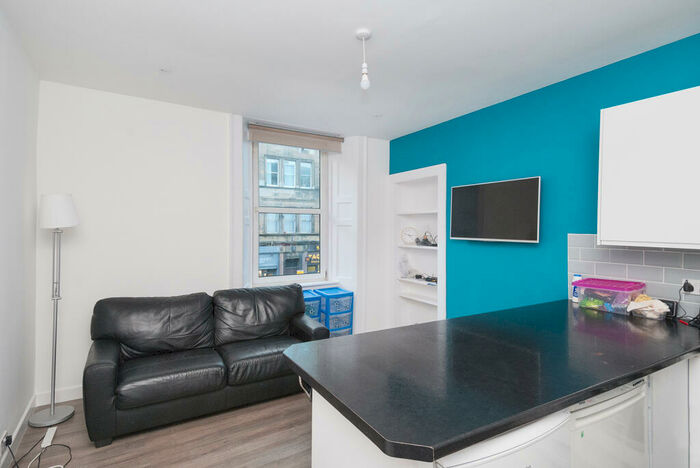 4 Bedroom Flat To Rent In Home Street Edinburgh United Kingdom, EH3