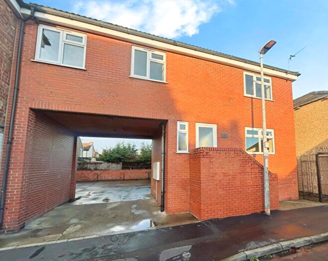 3 Bedroom End Of Terrace House To Rent In Margaret Street, Grimsby, Lincolnshire, DN32