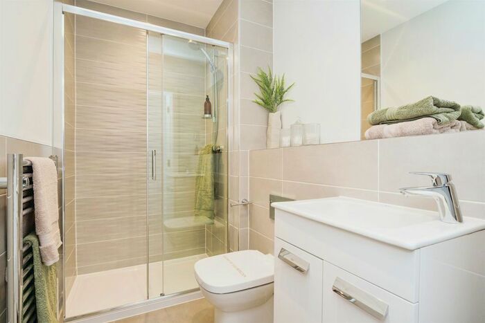 4 Bedroom Detached House For Sale In Walshes Road, Crowborough, TN6