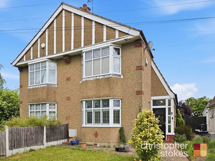 3 Bedroom Semi-Detached House For Sale In Great Cambridge Road, Cheshunt, Hertfordshire, EN8