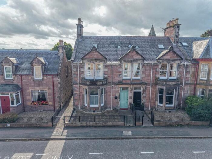 5 Bedroom End Of Terrace House For Sale In Blairbeg, Midmills Road, Inverness, IV2