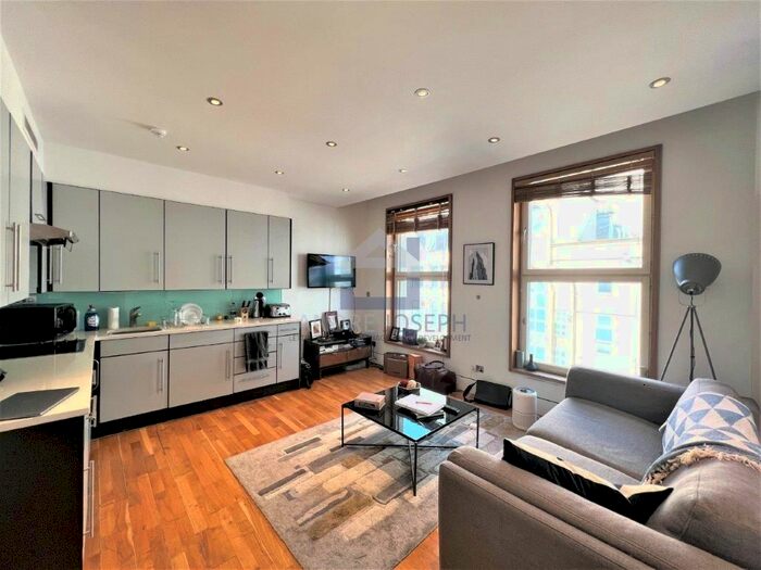 Studio To Rent In Haymarket, London, SW1Y