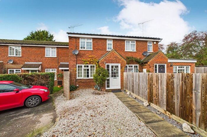 3 Bedroom Terraced House For Sale In Field End, Farnham, Surrey, GU9