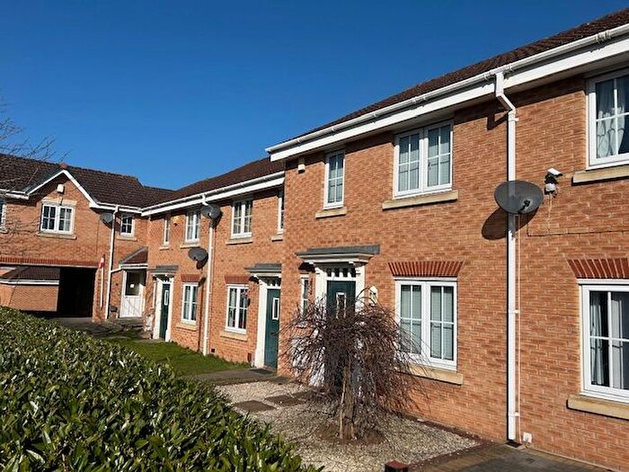 3 Bedroom Terraced House To Rent In Birkby Close, Leicester, LE5