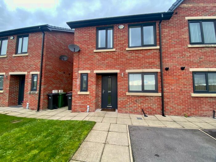 3 Bedroom Semi-Detached House To Rent In Hulton Meadows, Bolton, BL3