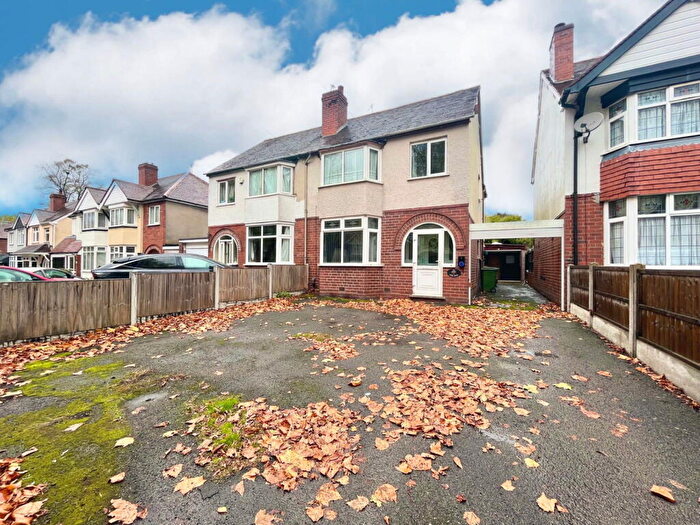 3 Bedroom Semi Detached House For Sale In Park Road, Quarry Bank, Brierley Hill, DY5