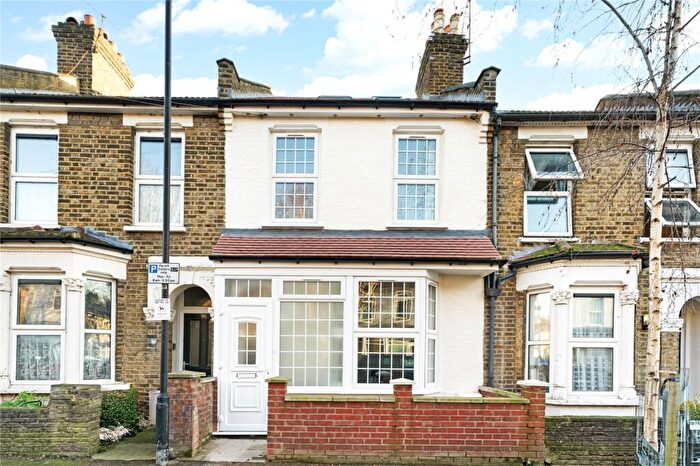 5 Bedroom Terraced House To Rent In Clacton Road, Walthamstow, London, E17