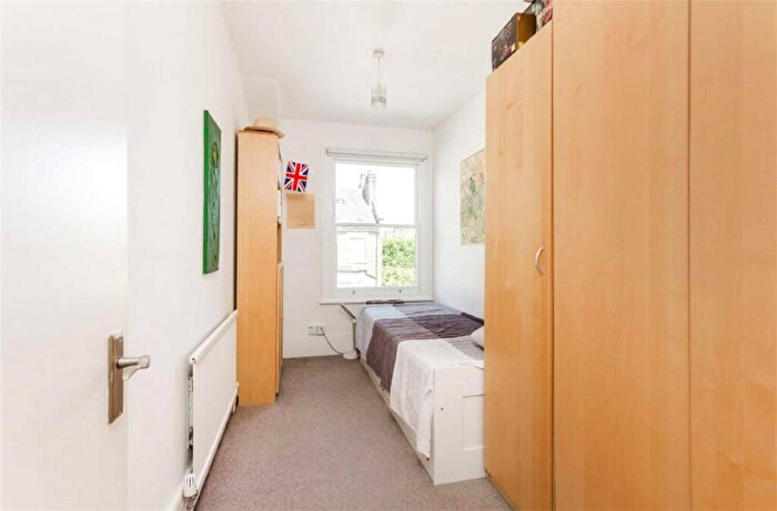 2 Bedroom Flat For Sale In Roderick Road Hampstead, NW3