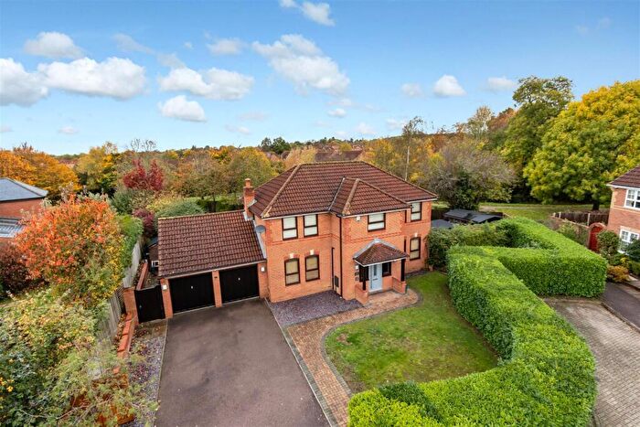 4 Bedroom Detached House For Sale In Handel Mead, Old Farm Park, Milton Keynes, MK7