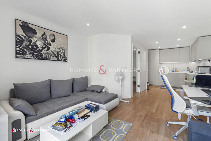 1 Bedroom Apartment To Rent In Castleton House, Colindale, NW9
