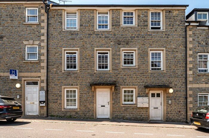 2 Bedroom Flat For Sale In North Street, Wincanton, Somerset, BA9