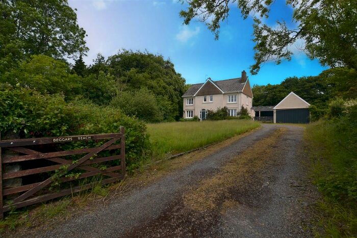 3 Bedroom Detached House For Sale In Lawrenny, Kilgetty, SA68