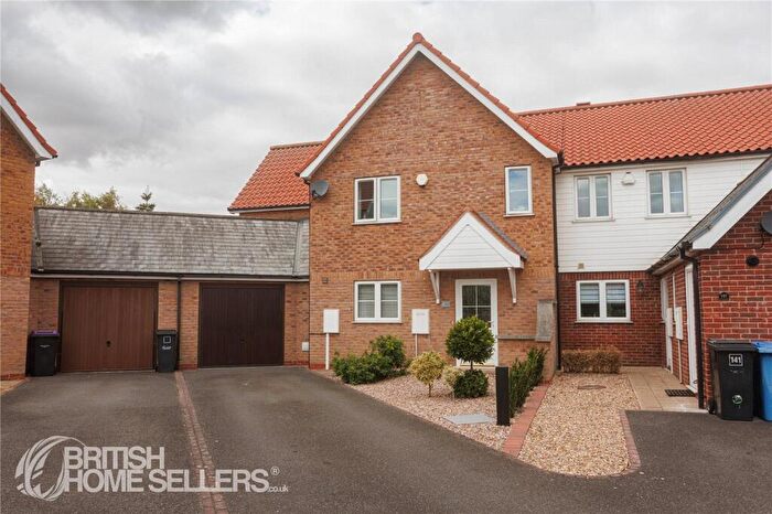 3 Bedroom Semi-Detached House For Sale In Park Lane, Burton Waters, Lincoln, Lincolnshire, LN1