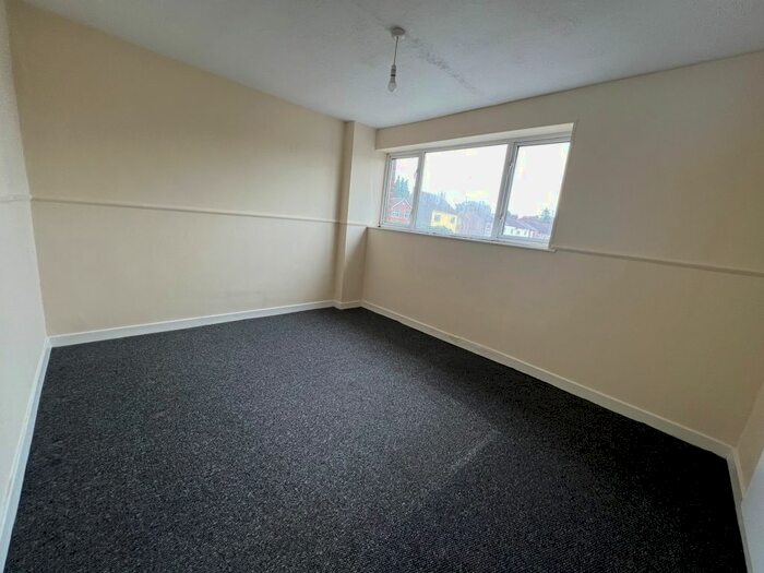 2 Bedroom Flat To Rent In Trafford Drive, Nuneaton, Nuneaton, CV10