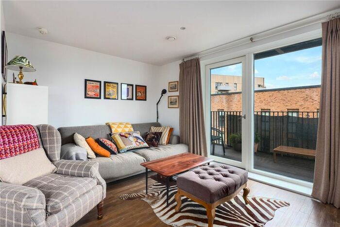 3 Bedroom Flat To Rent In Atkins Square, Dalston Lane, London, E8