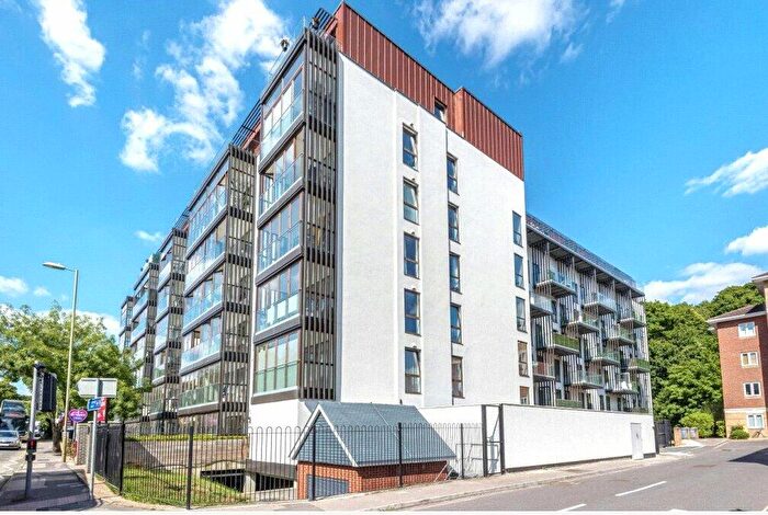 1 Bedroom Flat To Rent In Farnborough Road, Farnborough, Hampshire, GU14