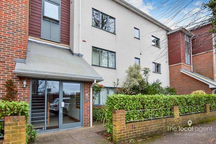 2 Bedroom Flat To Rent In Western Road, Sutton, SM1