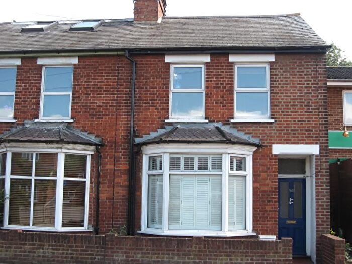 1 Bedroom Flat To Rent In Thorpe Lea Road, Egham, Surrey, TW20