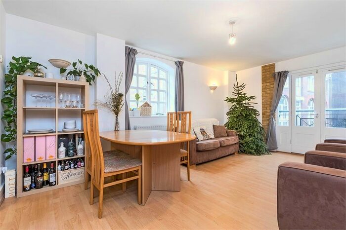 2 Bedroom Flat To Rent In Lion Court, 12 Shand Street, London SE1