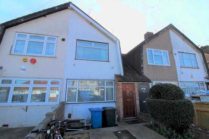 2 Bedroom Terraced House To Rent In Malvern Road, Harlington, UB3