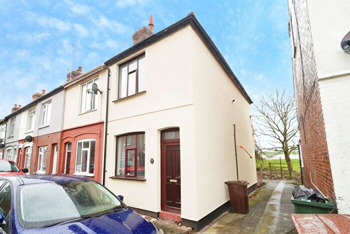 2 Bedroom End Of Terrace House For Sale In Gosling Gate Road, Goldthorpe, Rotherham, S63