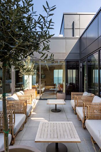 2 Bedroom Flat To Rent In George Street, Croydon, CR0