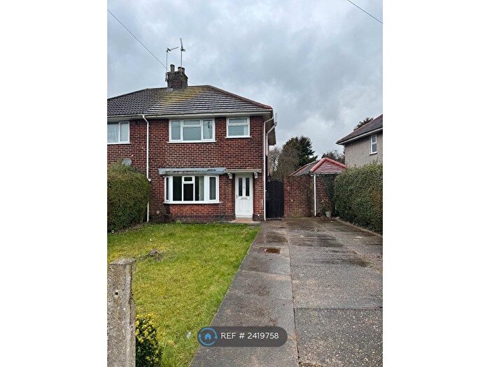 3 Bedroom Semi-Detached House To Rent In Leamington Drive, Sutton-In-Ashfield, NG17