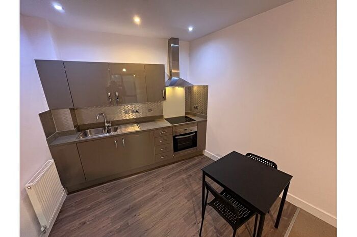 1 Bedroom Flat To Rent In Summer Lane, Old Snow Hill, Birmingham, B19