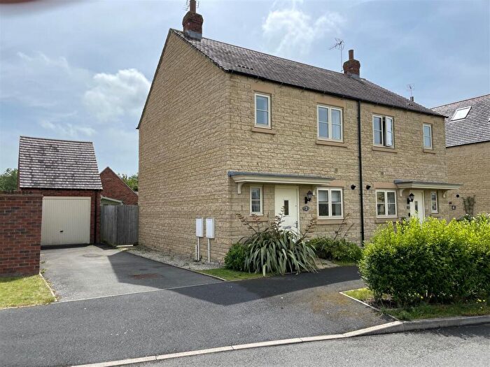 2 Bedroom Semi Detached House For Sale In Buttercup Close, Moreton-In-Marsh, GL56