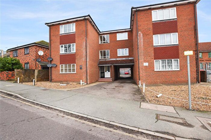 1 Bedroom Flat For Sale In Watling Street, Bexleyheath, Kent, DA6
