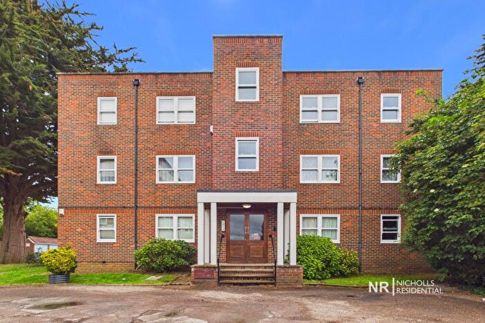 2 Bedroom Flat To Rent In London Road, North Cheam, Sutton, Surrey., SM3