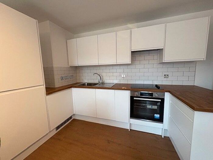 2 Bedroom Flat To Rent In Bolton, BL1