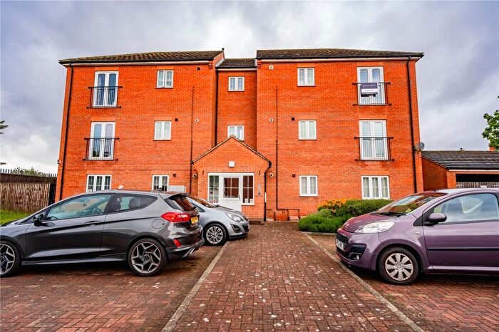 2 Bedroom Apartment For Sale In Danes Close, Grimsby, Lincolnshire, DN32